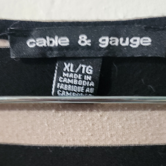 🪷Cable & Gauge Black and Beige Striped Tank Top - Picture 3 of 3